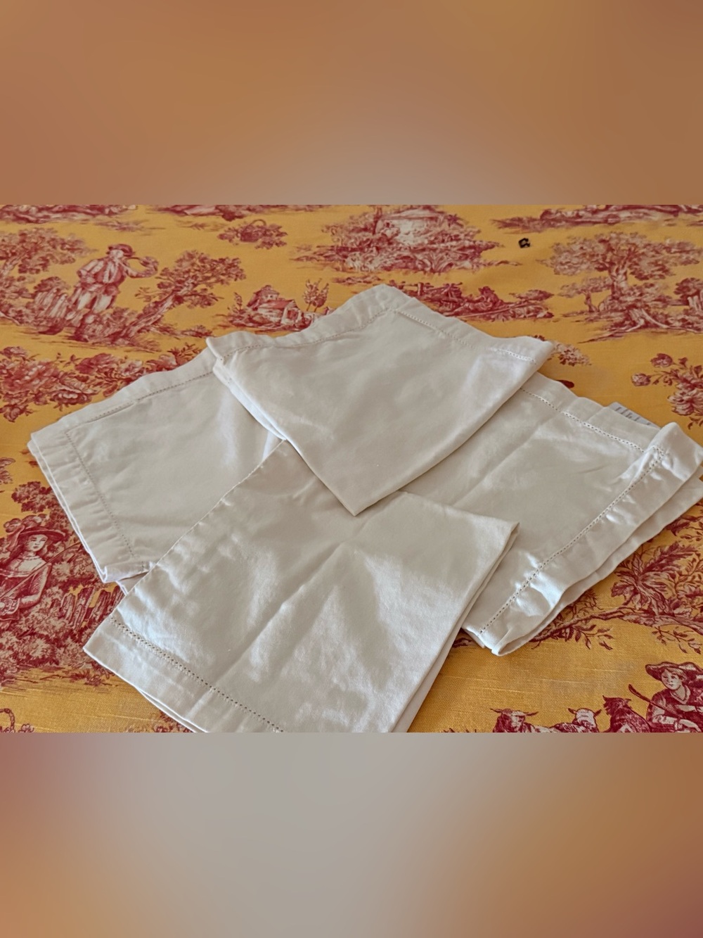 William Sonoma Set Of 4 Hem stitch
Cotton Napkins EUC